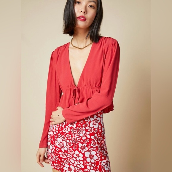 Sunday Best Tops - Sunday Best Elegant Red V-Neck Women's Top size Small like new